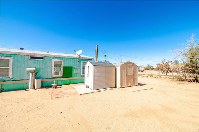 354 S Hano Road, Golden Valley, AZ 86413