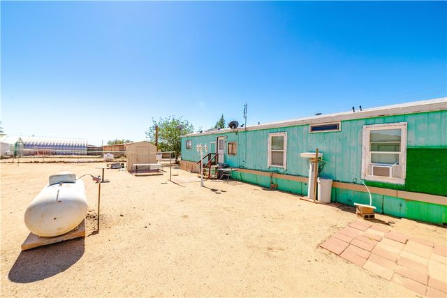 354 S Hano Road, Golden Valley, AZ 86413