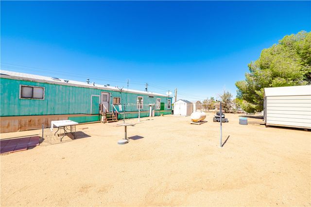 354 S Hano Road, Golden Valley, AZ 86413