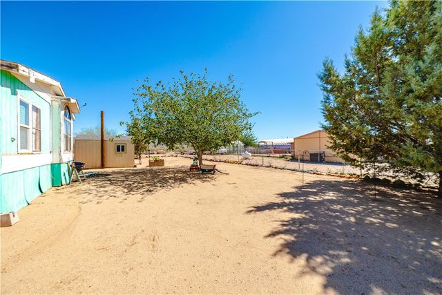 354 S Hano Road, Golden Valley, AZ 86413