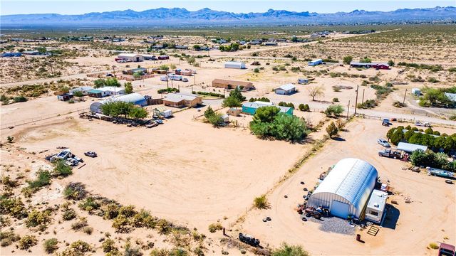 354 S Hano Road, Golden Valley, AZ 86413