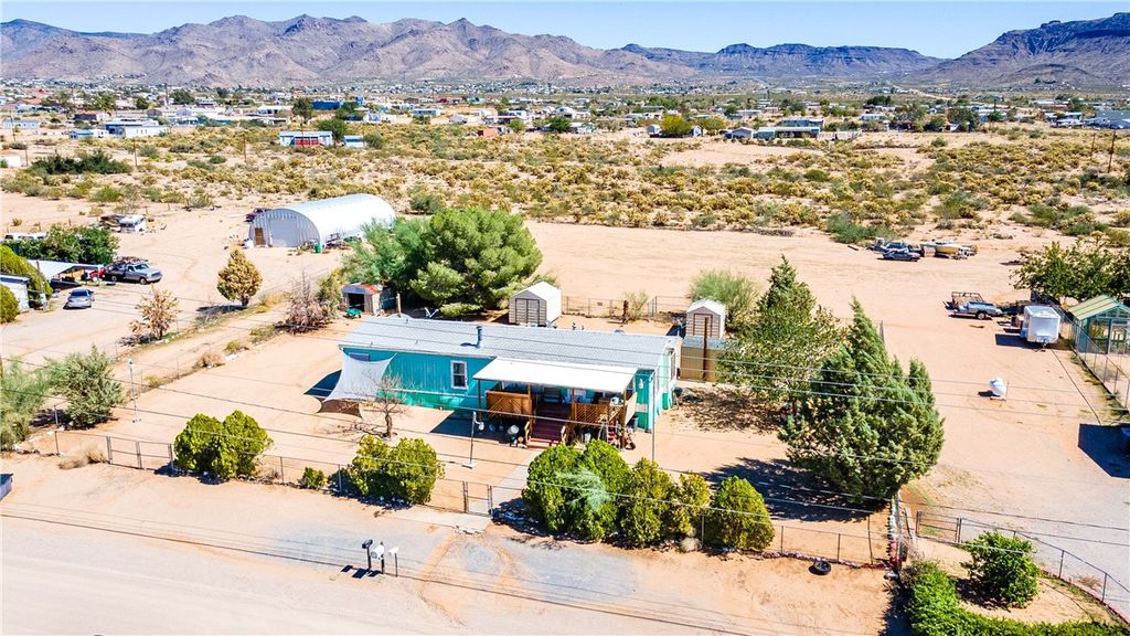 354 S Hano Road, Golden Valley, AZ 86413