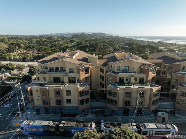 3535 Wawona Street 311, San Francisco, CA 94116