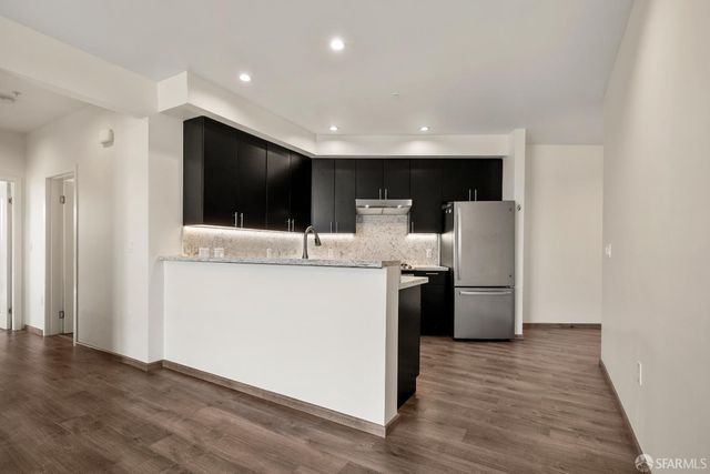 3535 Wawona Street 311, San Francisco, CA 94116