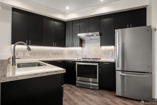 3535 Wawona Street 311, San Francisco, CA 94116