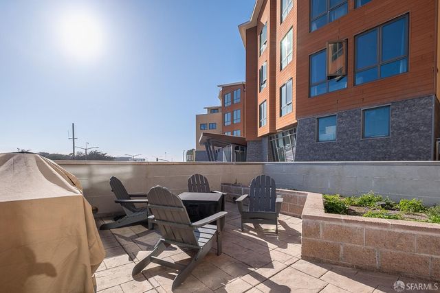 3535 Wawona Street 311, San Francisco, CA 94116