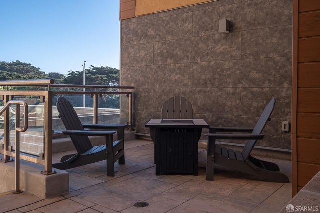 3535 Wawona Street 311, San Francisco, CA 94116