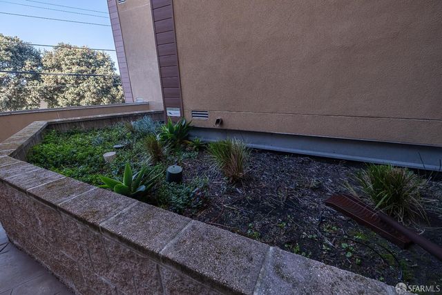 3535 Wawona Street 311, San Francisco, CA 94116