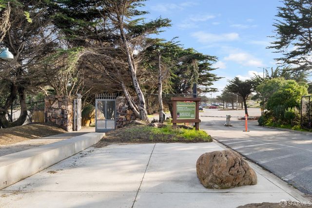 3535 Wawona Street 311, San Francisco, CA 94116