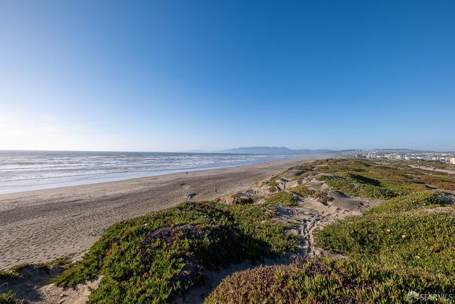 3535 Wawona Street 311, San Francisco, CA 94116