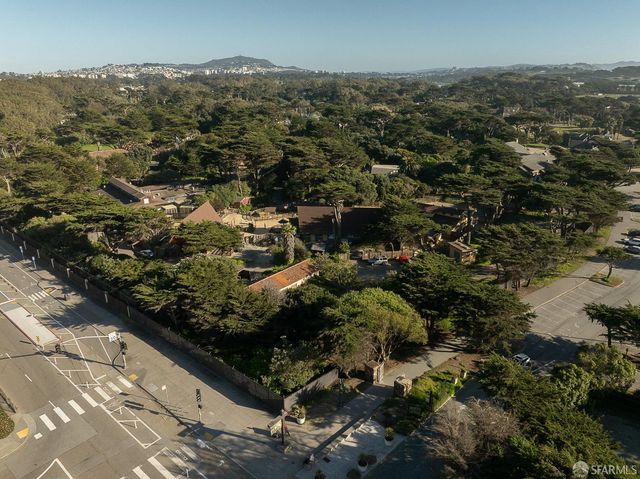 3535 Wawona Street 311, San Francisco, CA 94116