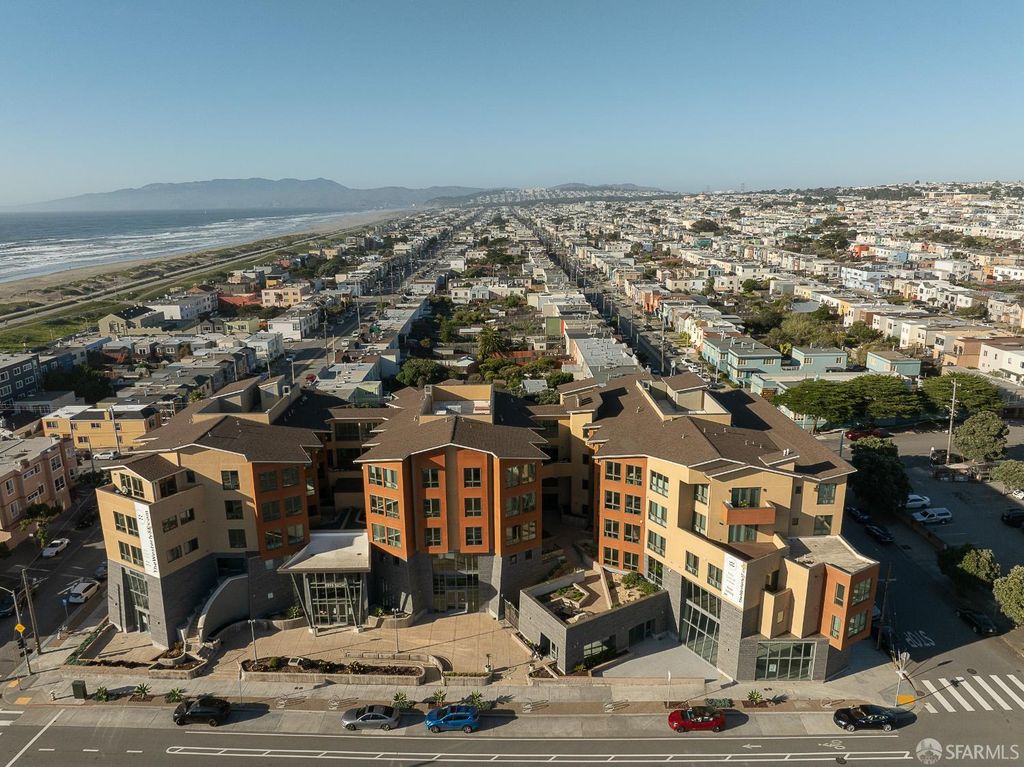 3535 Wawona Street 311, San Francisco, CA 94116