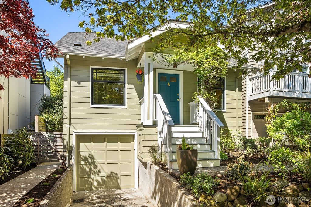 546 N 75th Street, Seattle, WA 98103