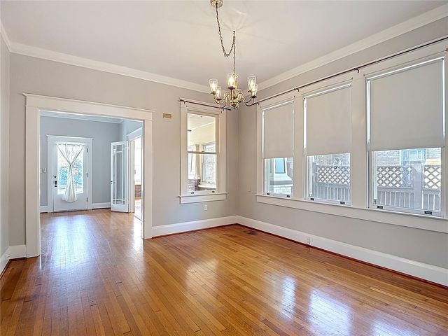 2105 W SOUTHVIEW AVENUE, Tampa, FL 33606