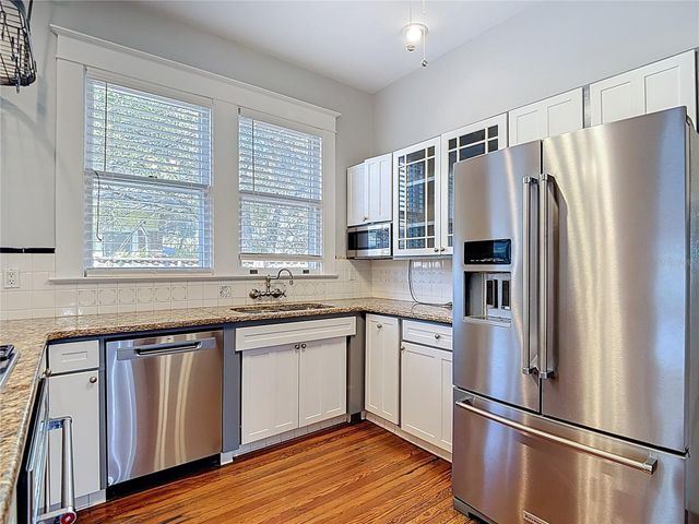 2105 W SOUTHVIEW AVENUE, Tampa, FL 33606