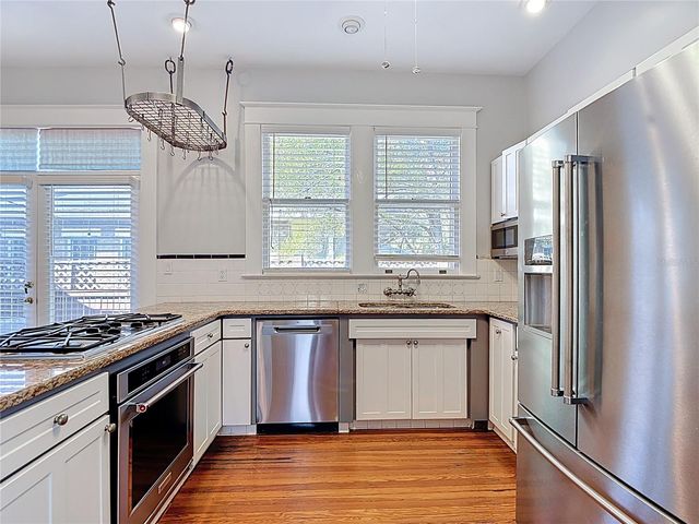 2105 W SOUTHVIEW AVENUE, Tampa, FL 33606