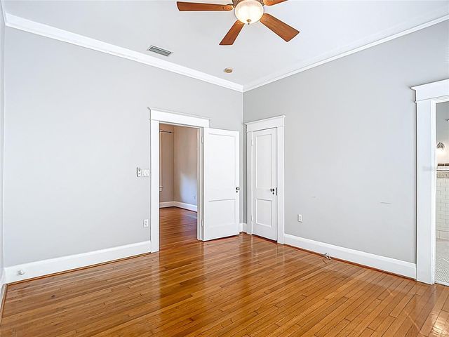 2105 W SOUTHVIEW AVENUE, Tampa, FL 33606