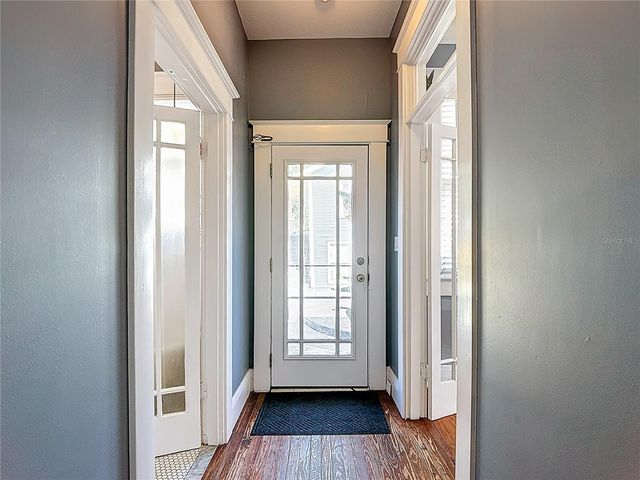 2105 W SOUTHVIEW AVENUE, Tampa, FL 33606