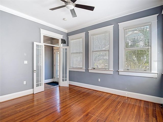 2105 W SOUTHVIEW AVENUE, Tampa, FL 33606