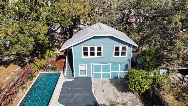 2105 W SOUTHVIEW AVENUE, Tampa, FL 33606