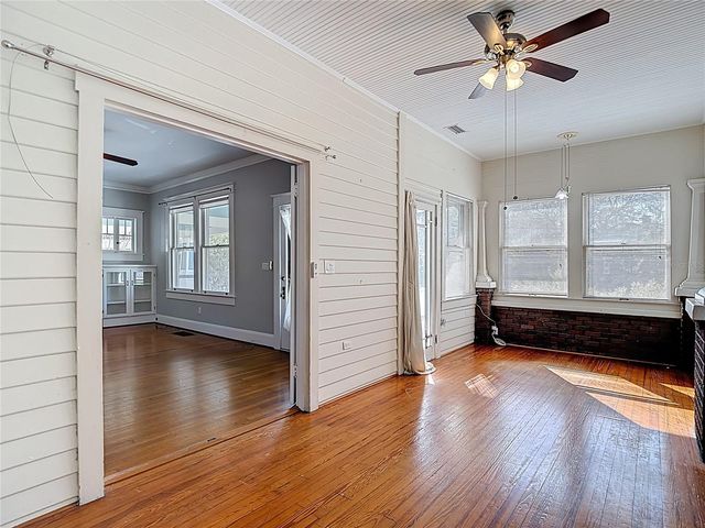 2105 W SOUTHVIEW AVENUE, Tampa, FL 33606