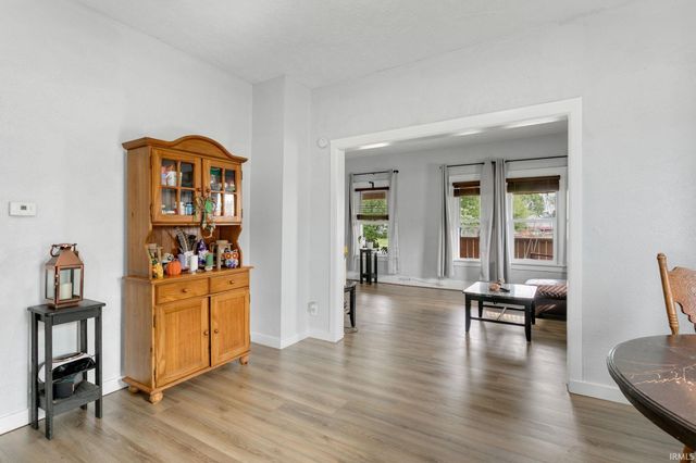 2111 W 6th Street, Mishawaka, IN 46544