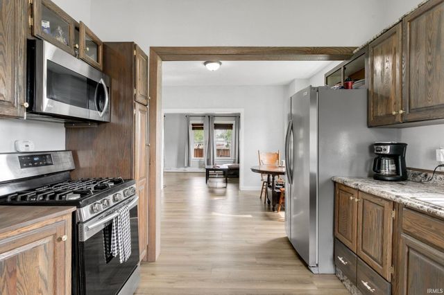 2111 W 6th Street, Mishawaka, IN 46544