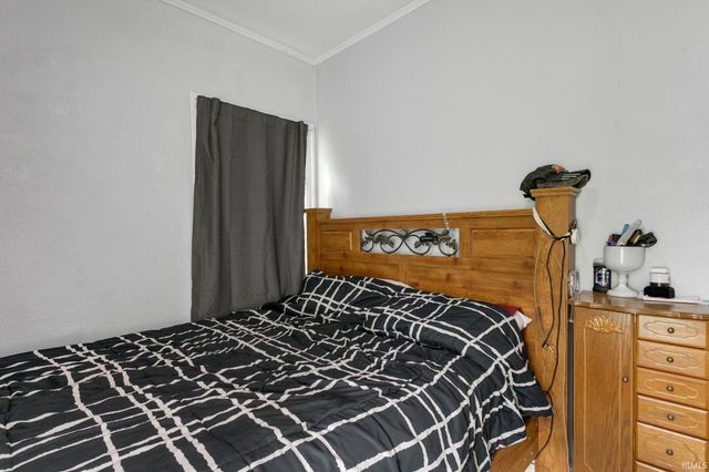 2111 W 6th Street, Mishawaka, IN 46544