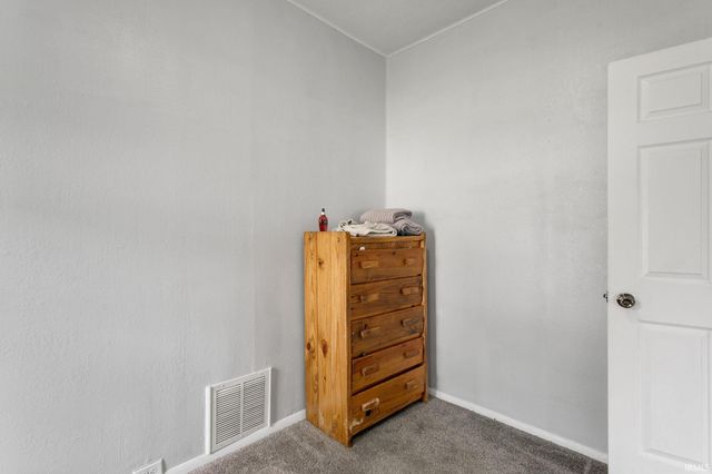 2111 W 6th Street, Mishawaka, IN 46544