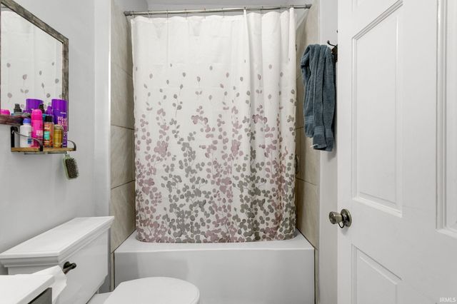 2111 W 6th Street, Mishawaka, IN 46544