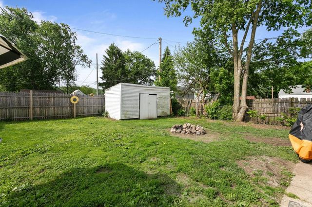 2111 W 6th Street, Mishawaka, IN 46544