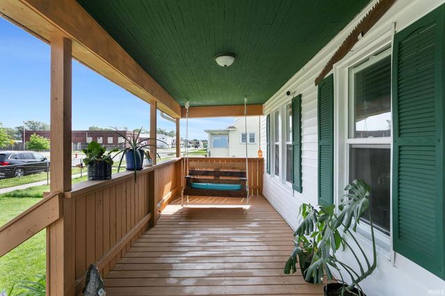 2111 W 6th Street, Mishawaka, IN 46544