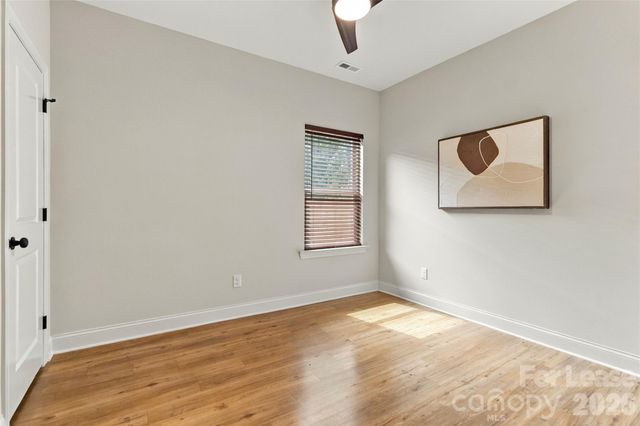 521 N Linwood Avenue, Charlotte, NC 28216