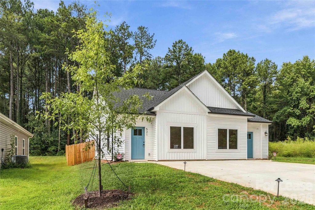 521 N Linwood Avenue, Charlotte, NC 28216