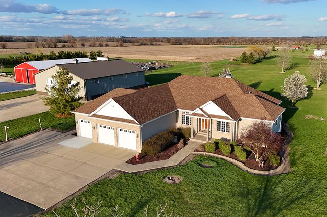 3095 N 5000W Road, Kankakee, IL 60901