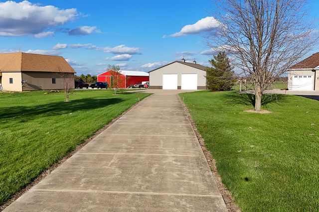 3095 N 5000W Road, Kankakee, IL 60901