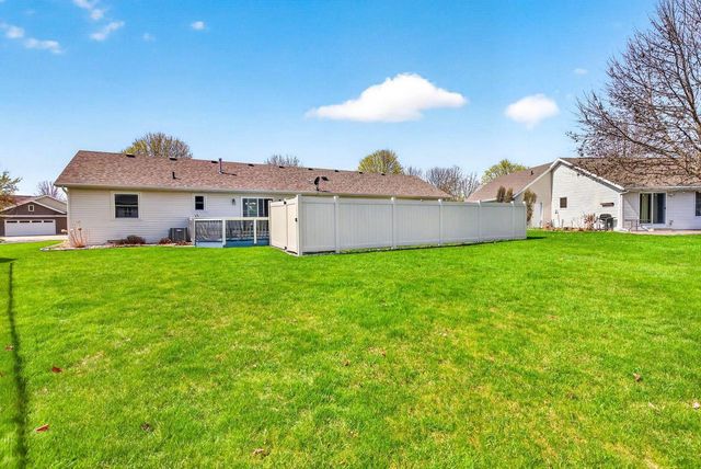 718 APPLEWOOD DRIVE, Kimberly, WI 54136
