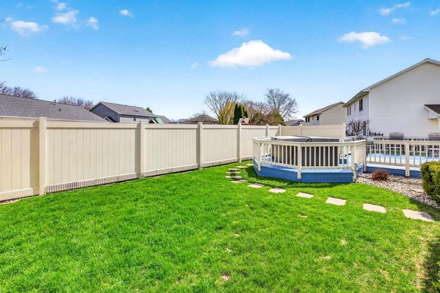 718 APPLEWOOD DRIVE, Kimberly, WI 54136