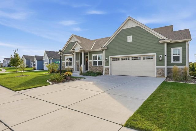 2935 Yahara DRIVE, Summit, WI 53066