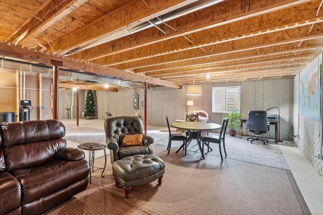 2935 Yahara DRIVE, Summit, WI 53066