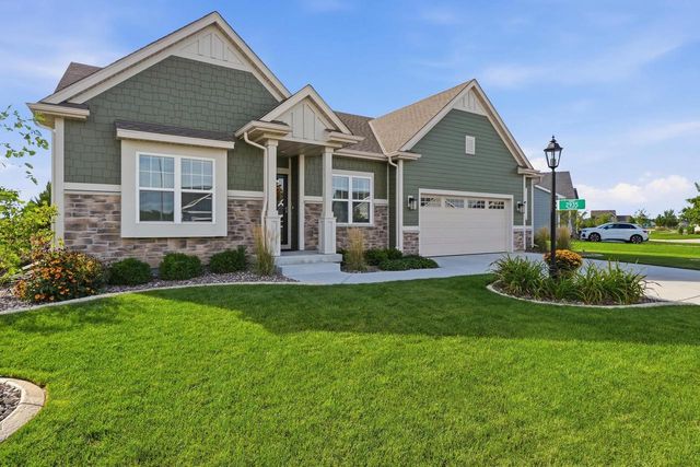2935 Yahara DRIVE, Summit, WI 53066