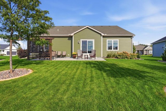 2935 Yahara DRIVE, Summit, WI 53066