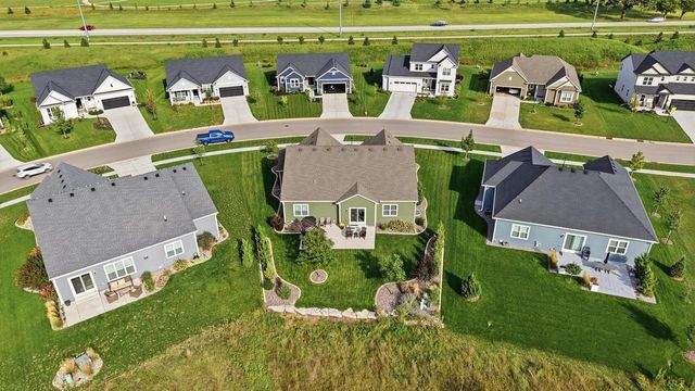 2935 Yahara DRIVE, Summit, WI 53066