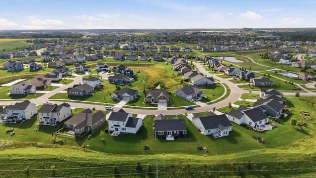 2935 Yahara DRIVE, Summit, WI 53066