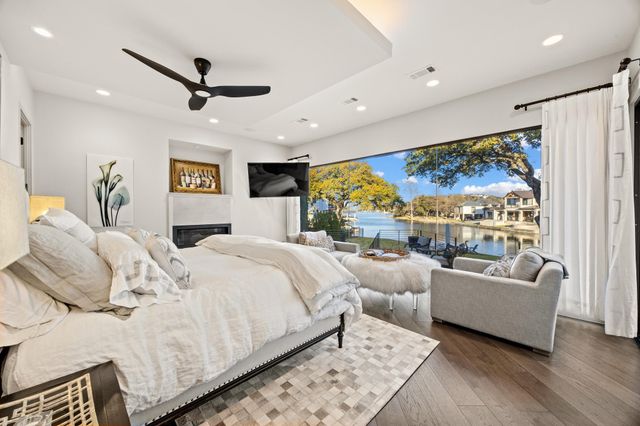 101 Harbor Light BLVD, Horseshoe Bay, TX 78657