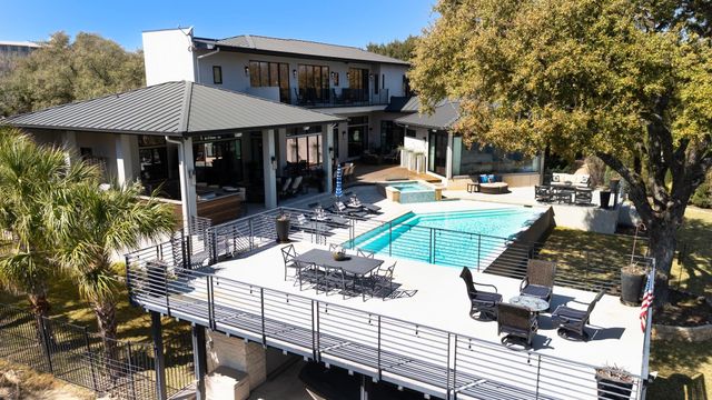 101 Harbor Light BLVD, Horseshoe Bay, TX 78657