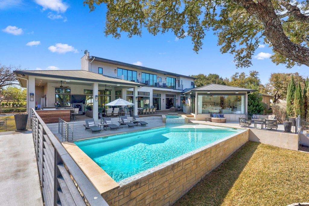 101 Harbor Light BLVD, Horseshoe Bay, TX 78657