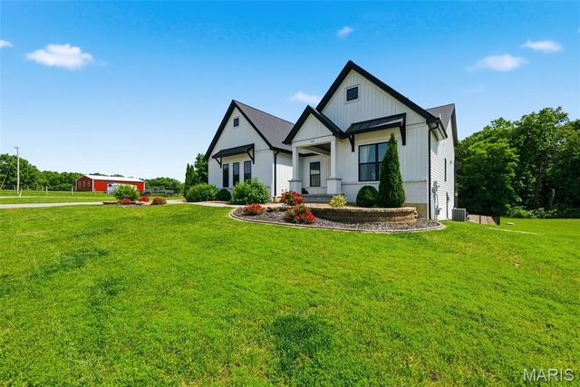 100 Chapel Grove Court, Wentzville, MO 63385