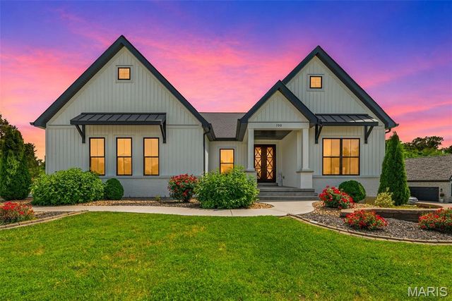 100 Chapel Grove Court, Wentzville, MO 63385
