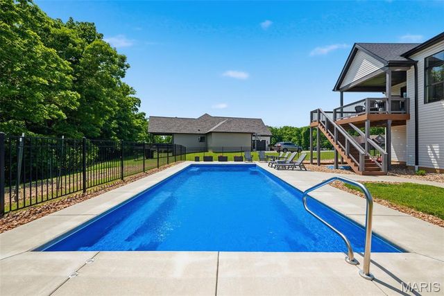 100 Chapel Grove Court, Wentzville, MO 63385